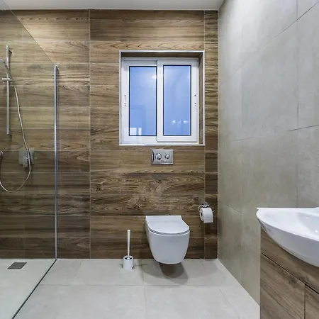 Apartamento New Two Bedroom Fl 8 *